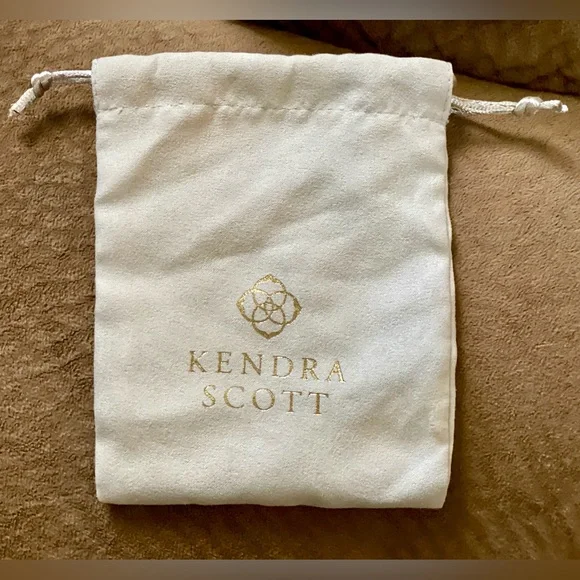 Kendra Scott Necklace Gift Box and Jewelry Bag Set - Picture 12 of 15